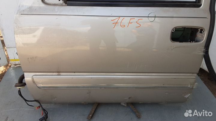 Дверь передняя левая chevrolet suburban 2000 2006