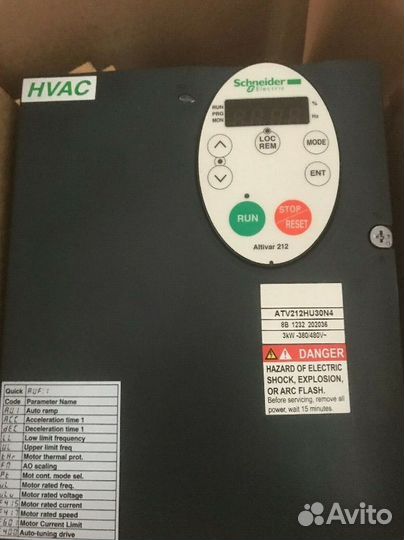 Преобразователь Schneider Electric ATV212HU30N4