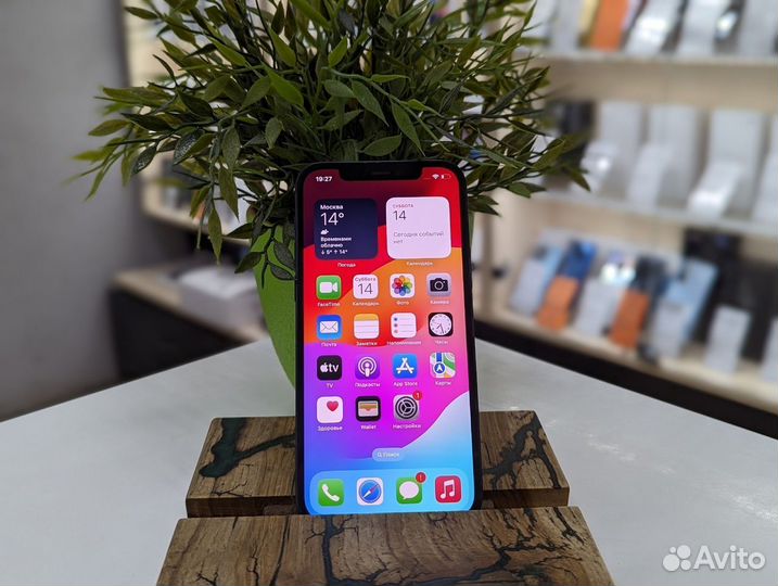 iPhone 12, 64 ГБ
