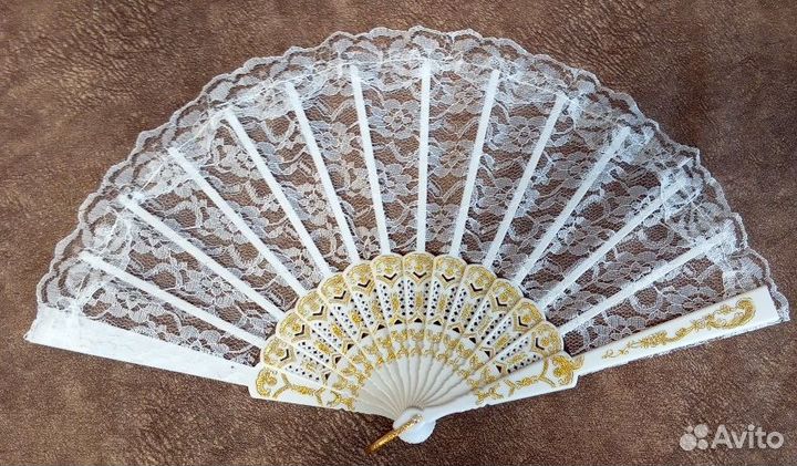 Веер из кружева (есть 6 цвета)