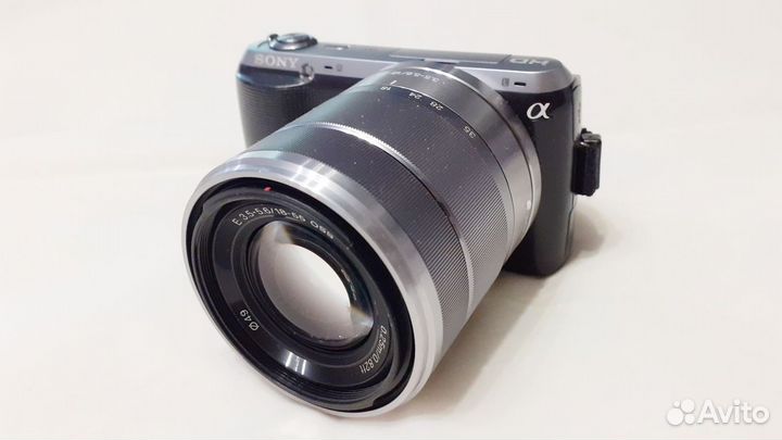 Беззеркальный фотоаппарат Sony NEX C3