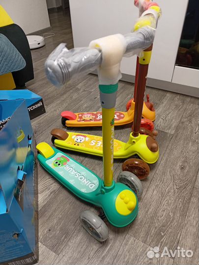 Новый трёхколёсный самокат