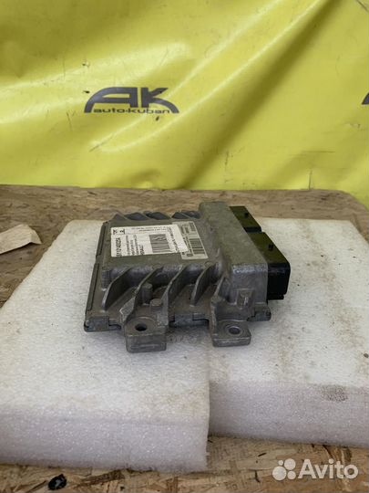 Блок управления двигателем Renault Sandero Блок уп