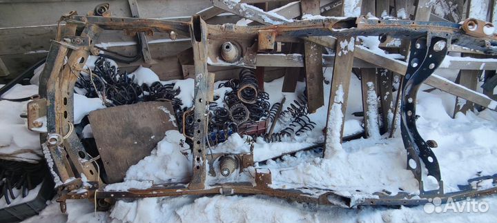 Рама Toyota Land Cruiser 100