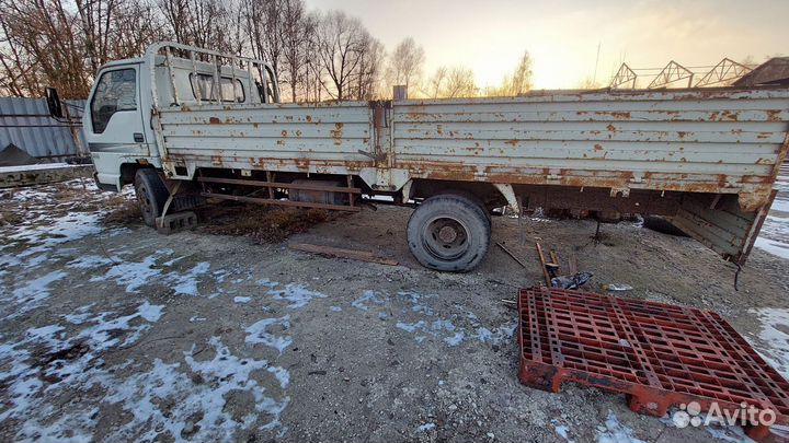 Бортовой грузовик BAW Fenix, 2007