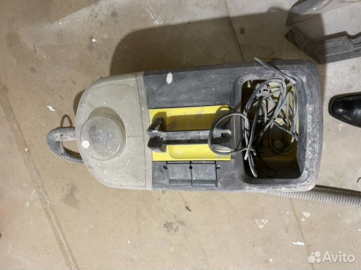 Моющий пылесос Karcher puzzi 100