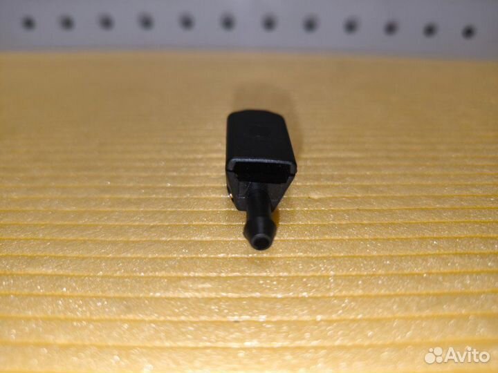 Форсунка омывателя Volvo Man Fh Fm Fmx Tga Tgs Tgx