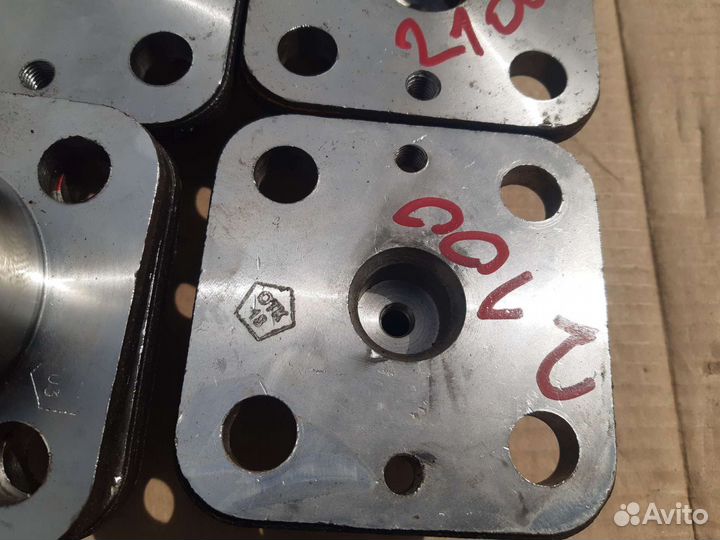 Ось подшипника пвм мтз