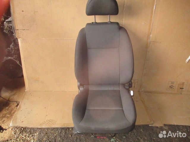 Сиденье переднее правое Chevrolet Aveo (T250)