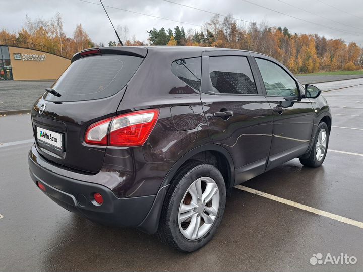 Nissan Qashqai 2.0 CVT, 2013, 140 400 км