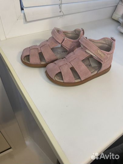 Сандалии для девочки