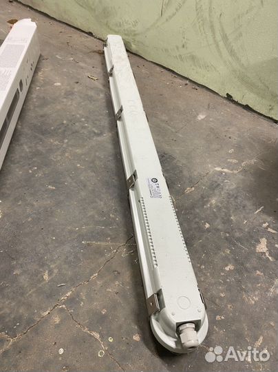 Светильник настенный led