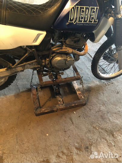 Suzuki Djebel 200
