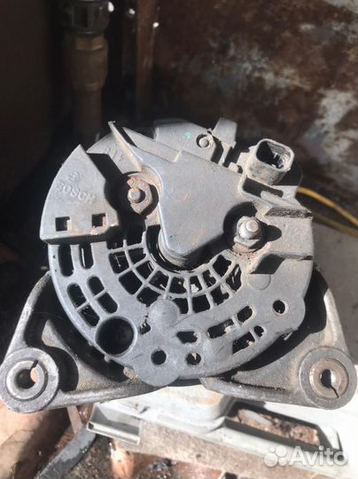 Opel Astra H генератор