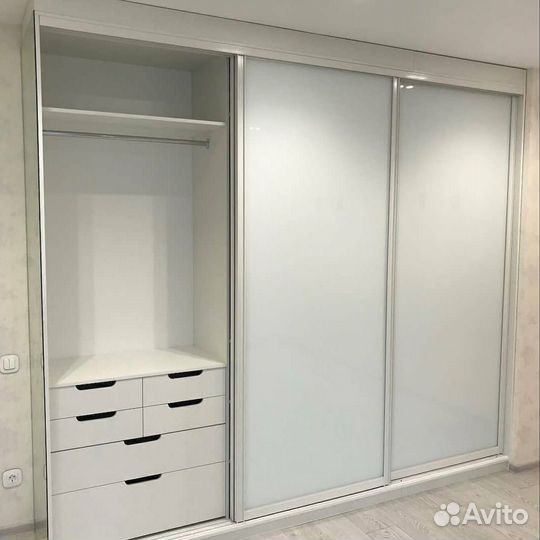 Шкаф в прихожую