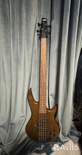 Бас гитара ibanez