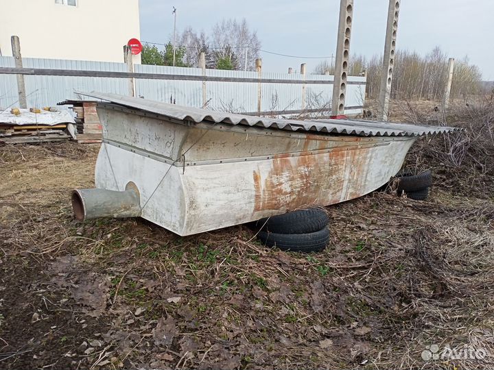 Корпус катера водомёт