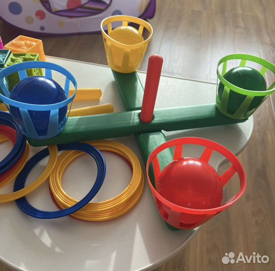 Развивающие игрушки для малышей пакетом