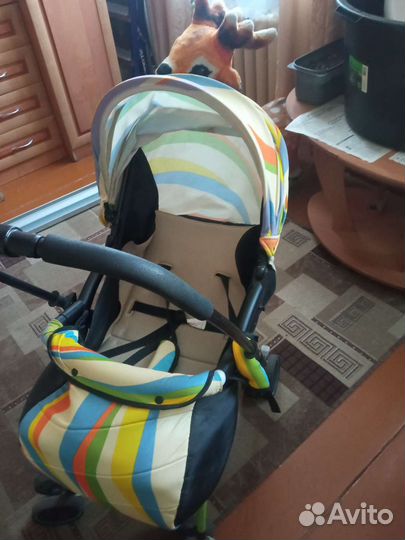 Прогулочная коляска