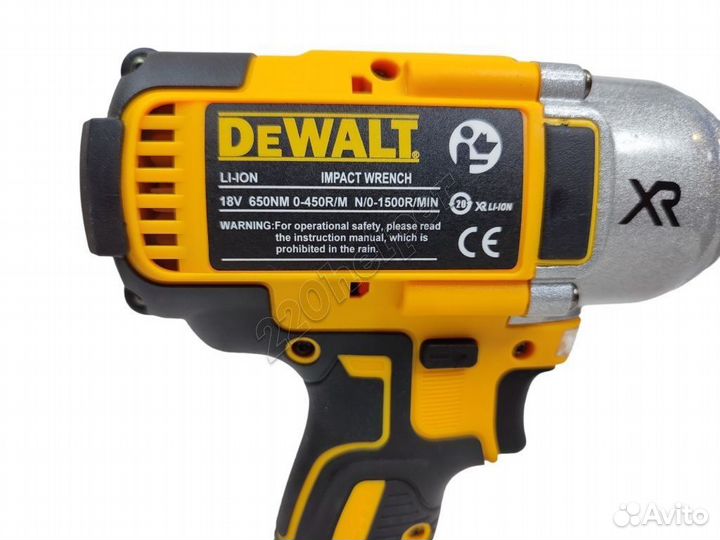 Гайковёрт DeWalt 650 Ньютонов Мощный