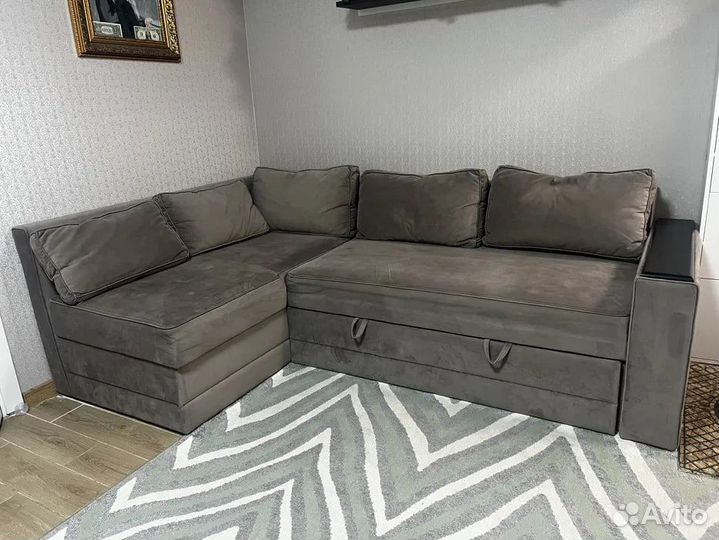 Угловой диван
