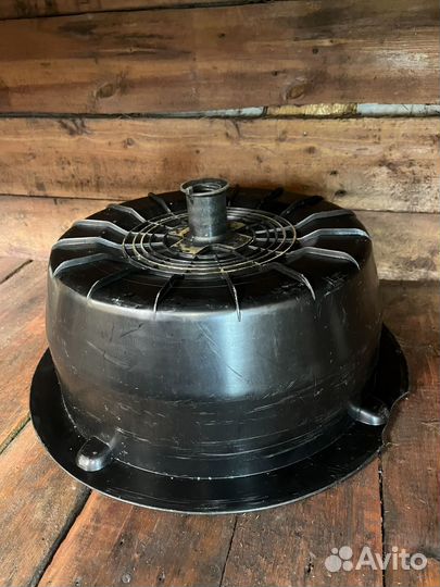 Крепление запаски W201