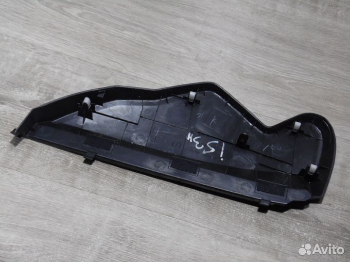 Накладка торпеды левая Лексус IS