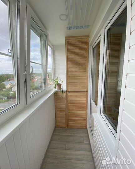 Отделка балкона ламинатом