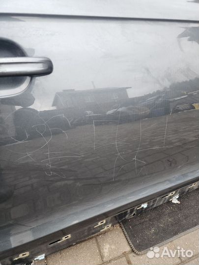 Audi Q7 4L Дверь передняя правая 92066220