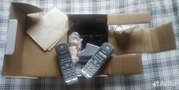 Беспроводной домашний телефон Philips dect121Duo