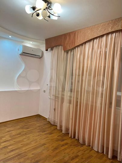 4-к. квартира, 100 м², 13/13 эт.