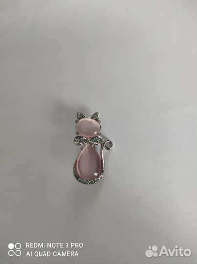 Брошь кошка новая