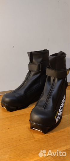Лыжные беговые ботинки Nordway RS Combi NNN