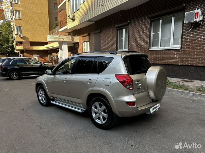 Toyota RAV4 2.4 AT, 2008, 32 800 км