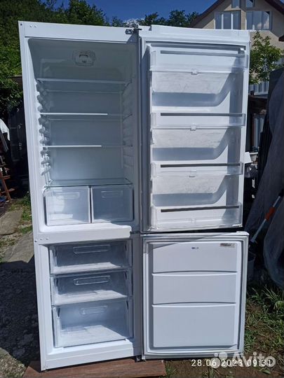 Холодильник бу Vestel