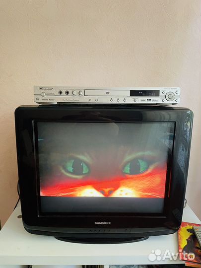 Телевизор samsung