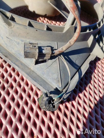 Вентилятор охлаждения Mitsubishi Carisma