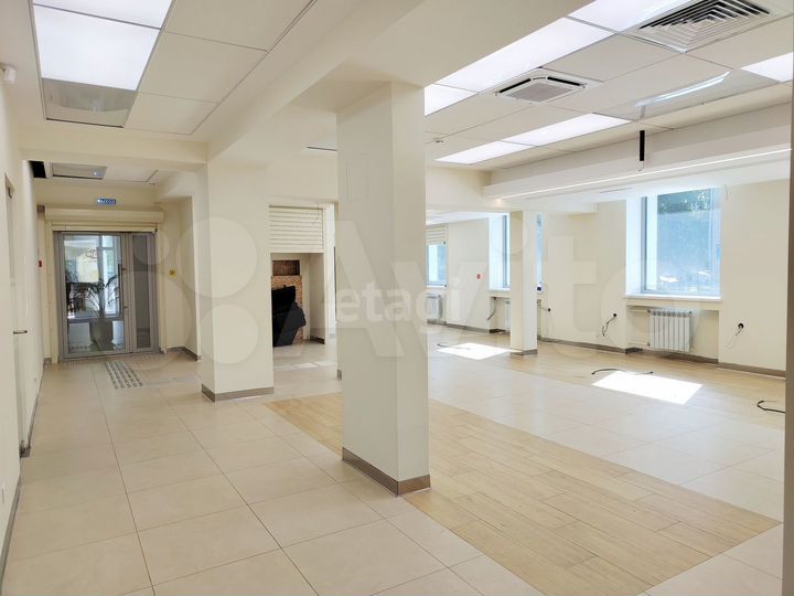 Сдам офисное помещение, 178 м²