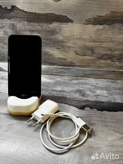 LG K10 (2017) M250, 2/16 ГБ