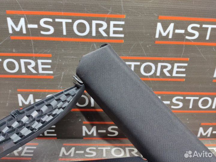 Обшивка стойки задняя правая Audi A5 8T cdnc 2010