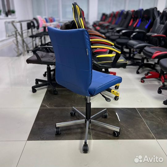 Офисное кресло CH-330 (цвета)