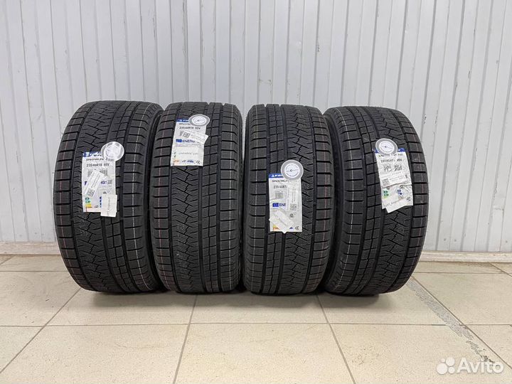 Triangle Snowlink TWT02 265/60 R18