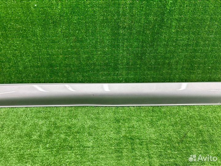 Накладка на порог наружная левая Hyundai Staria