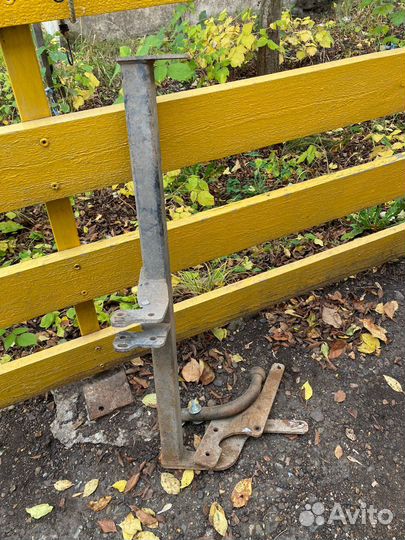 Фаркоп renault logan