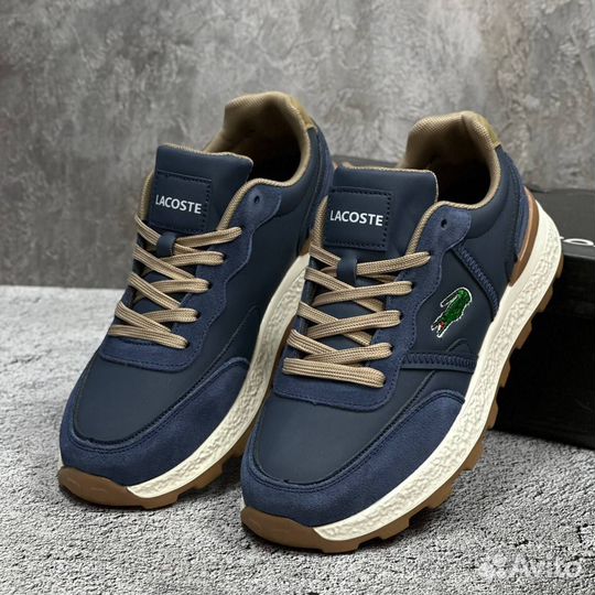 Кроссовки осенние Lacoste