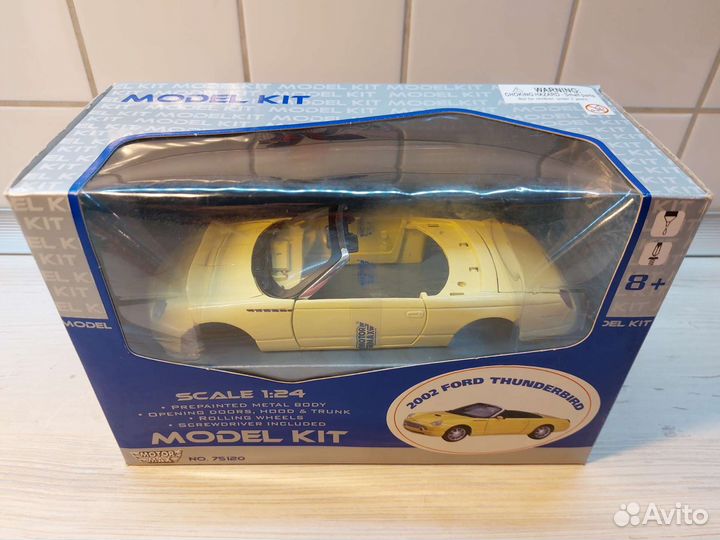 Сборная модель Ford Thunderbird 1:24