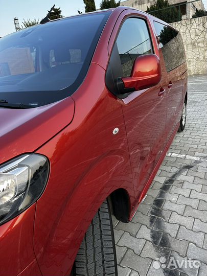 Peugeot Traveller, 2020