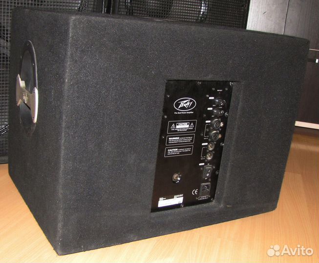 Активный сабвуфер Peavey 800W 1шт Pro SUB-115 Orig