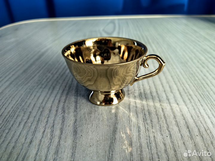 Фарфоровый кофейный сервиз 