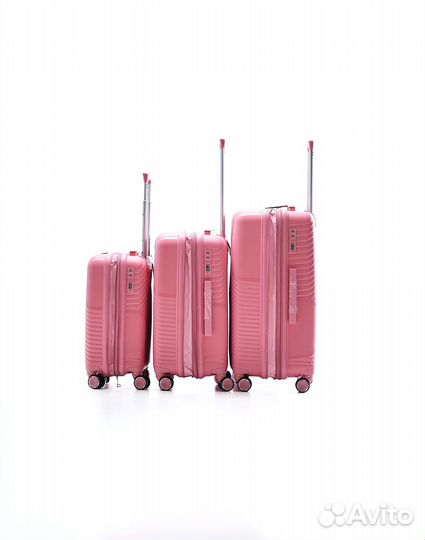 Чемодан на колесах ударопрочный